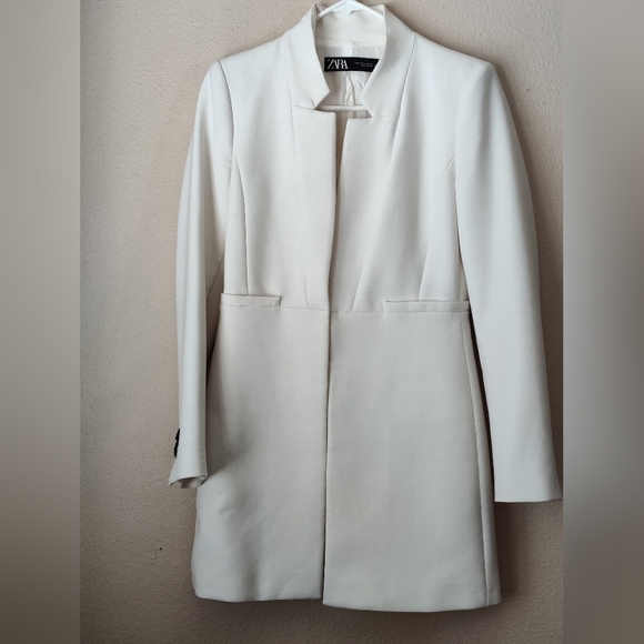 Zara Jackets & Blazers - Zara Off-white Coat